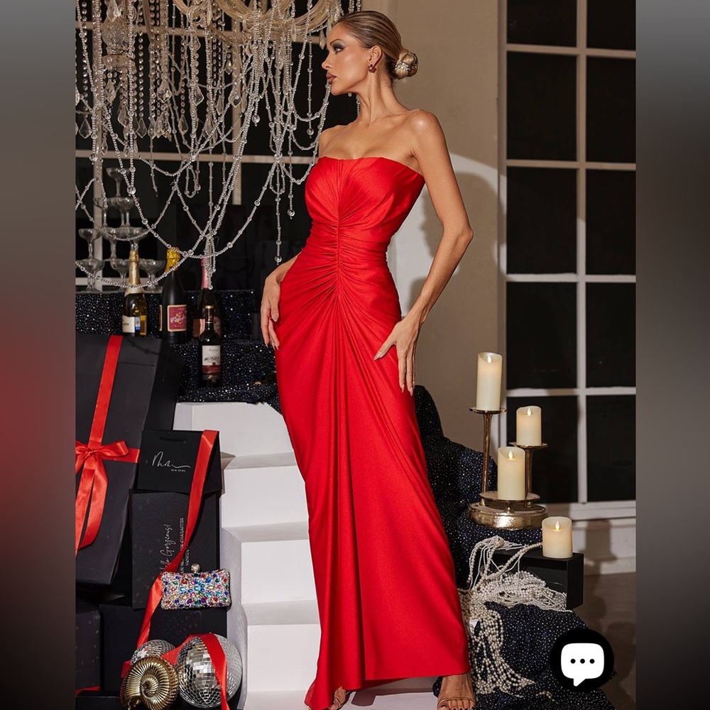 Mew Mews’ Allaire Strapless Ruched Satin Maxi Dress (L) - Picture 2 of 8
